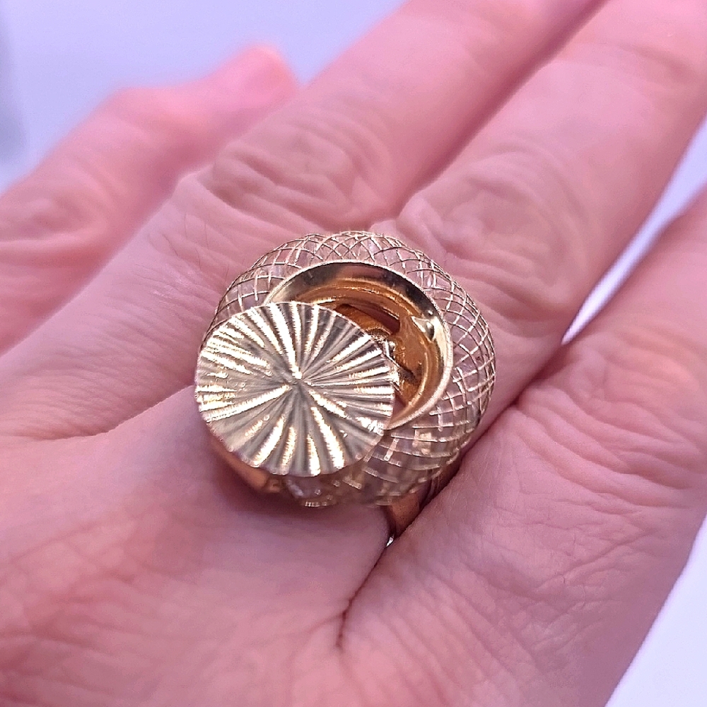 5/$25 - Vintage Goldtone Faux Crystal Style Adjustable Ring